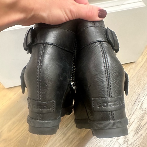 SOREL WOMEN'S JOAN OF ARCTIC™ WEDGE II BUCKLE BOOTIE size 7 - Picture 4 of 7